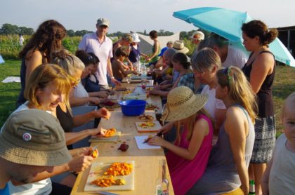 bauerngarten-erntefest-2016-schnippeldisko-mette-2
